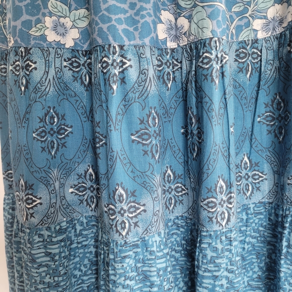 🌻NWOT Coldwater Creek Blue Floral Maxi Skirt size L - Picture 4 of 13